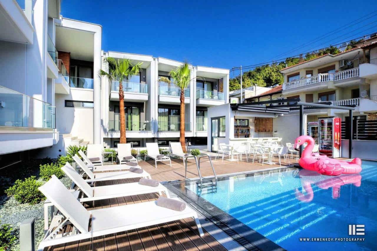 Senso Suites Néa Péramos Екстериор снимка