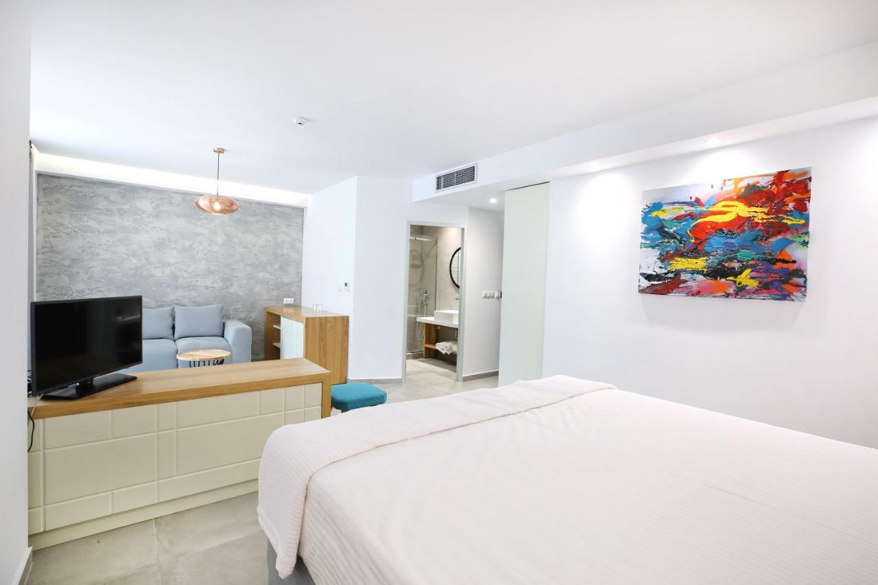 Senso Suites Néa Péramos Екстериор снимка